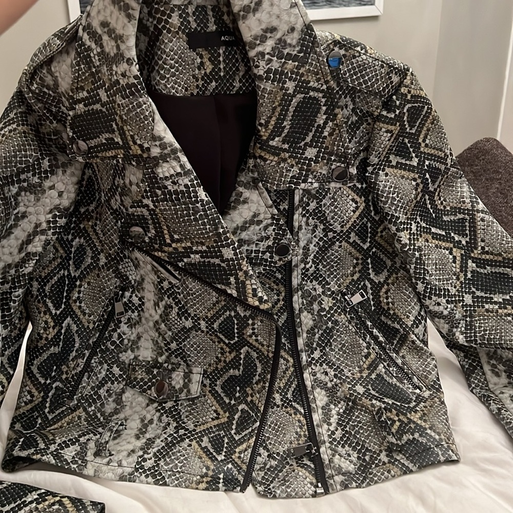 Aqua faux leather jacket. Size M. Mint condition